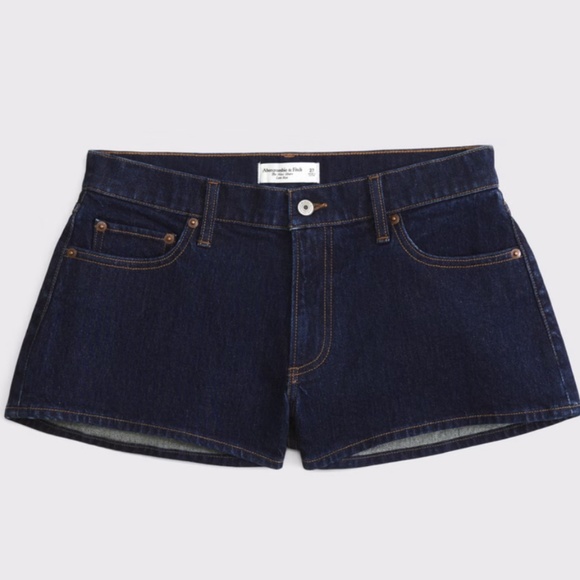 NWT! Never Before Worn! Abercrombie & Fitch Low Rise Mini Shorts! Size 26 - Picture 1 of 3